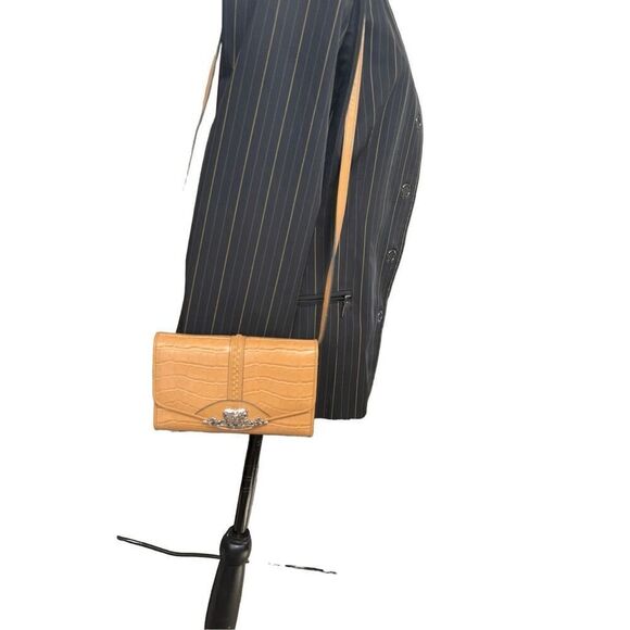 Bueno Tan Crossbody Wallet Purse Shoulder Bag Butterfly Embossed Gator Croc 2in1 - Picture 10 of 11